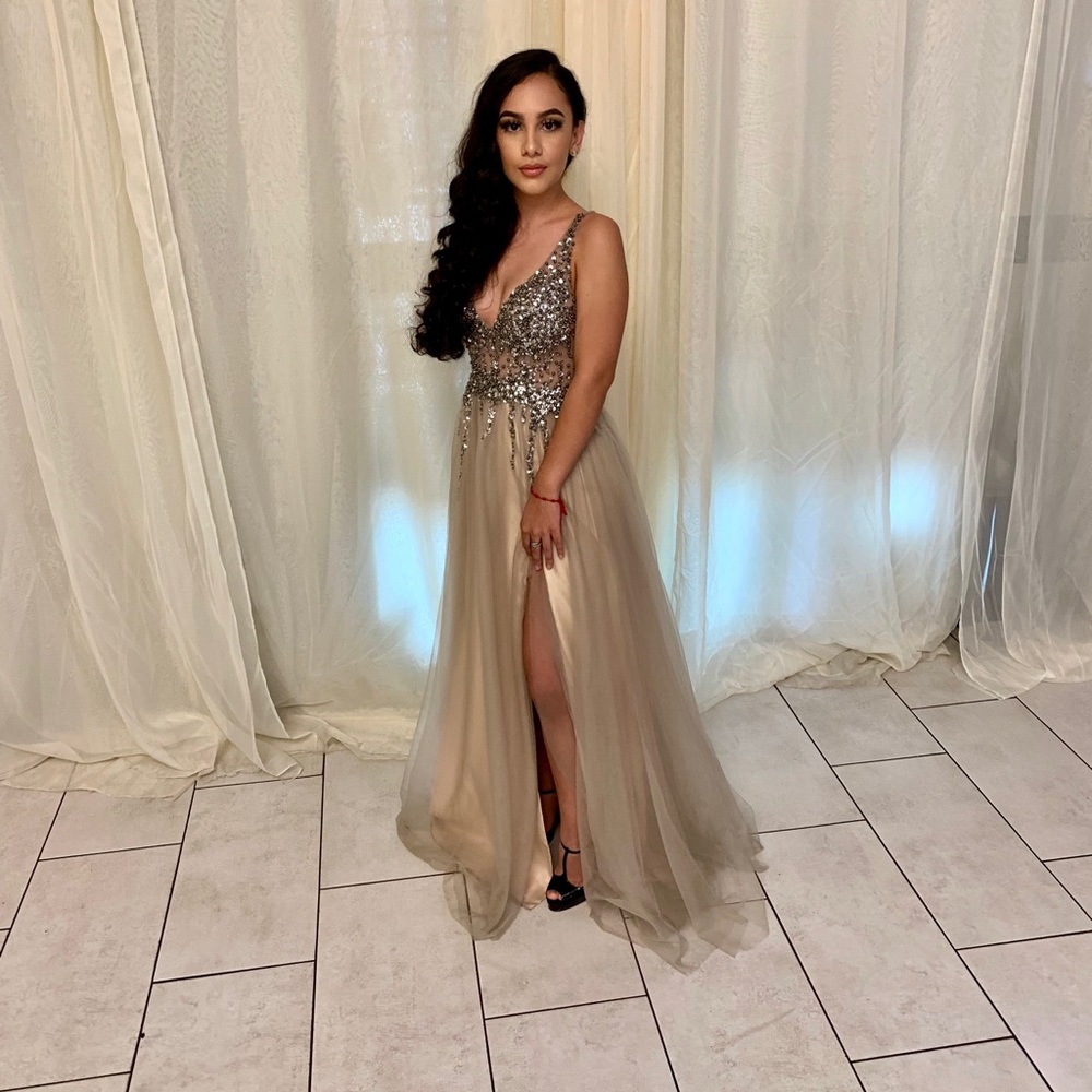 ❌❌ SOLD ❌❌ Gianni Bini Dress